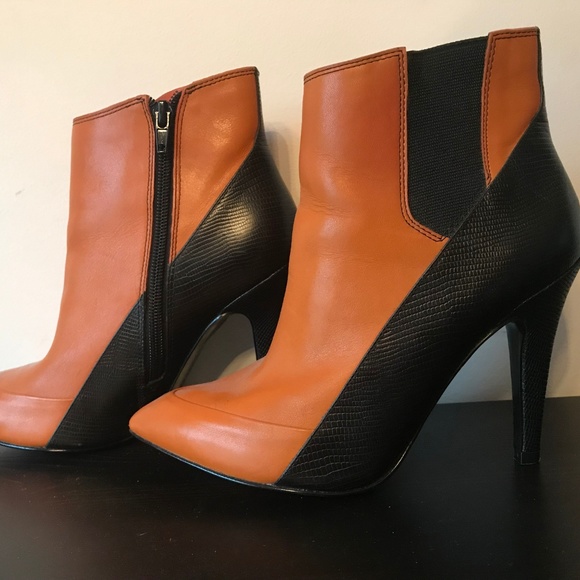 Ankle Boots (Size 6) - Picture 2 of 3